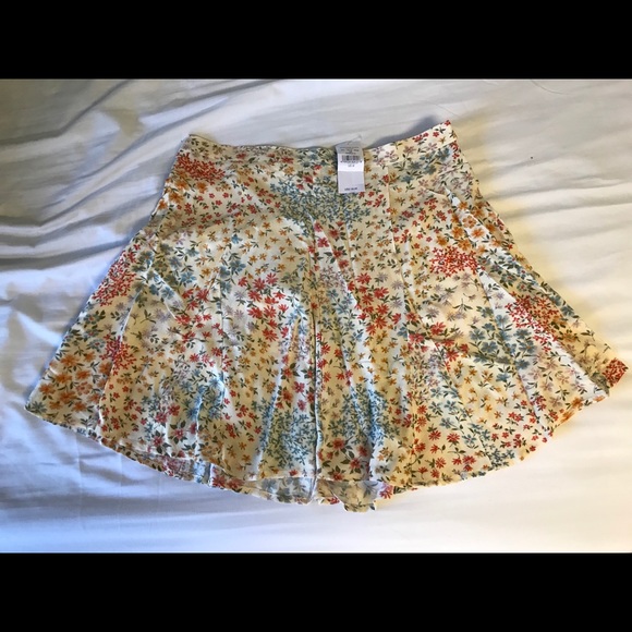 AE Godet Mini Skirt - Picture 3 of 4